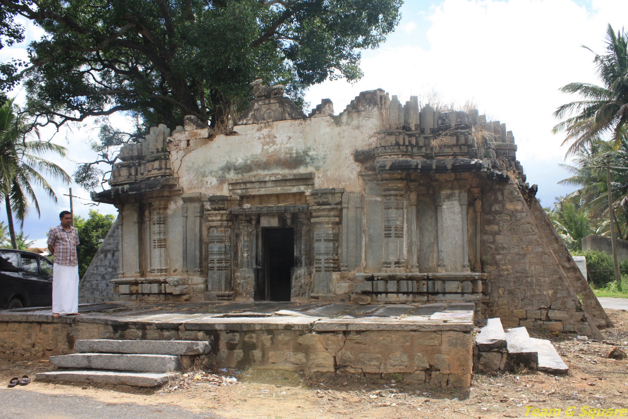 Entrance to Lord Eshwara Temple