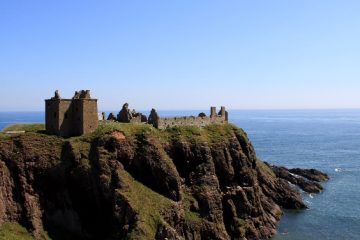 Castles of Scotland | PAYANIGA