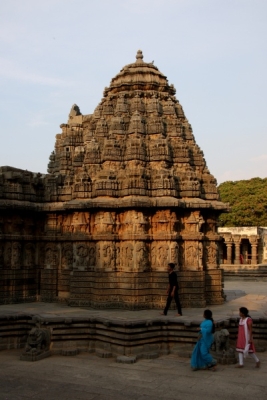 Payaniga: Somanathapura: A temple frozen in time